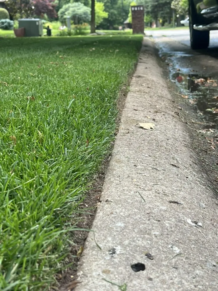 Top-rated lawn mowing service in Okarche, OK by Full Throttle Lawn Care