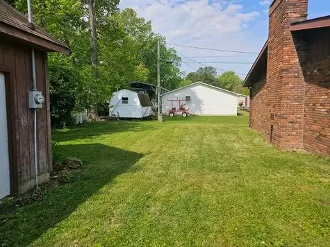 Expert lawn mowing service in Brookport, IL - Full Throttle Lawn Service