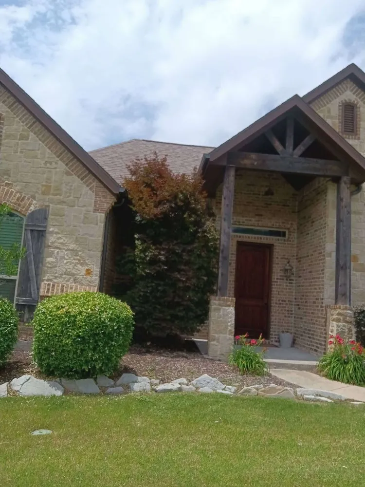 Professional garden landscaping in Greenville, TX - Fuller's Lawn Service