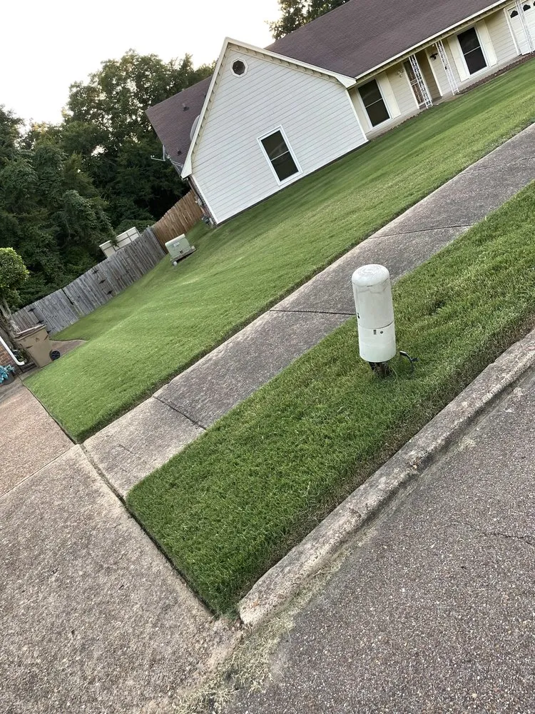 Professional outdoor landscaping in Memphis, TN - Fuller’s Multi-Services