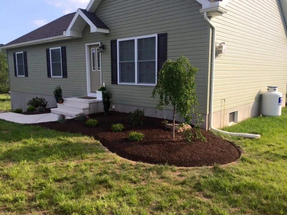Local yard maintenance in Jefferson City, TN by Fullservice Construction & Property Maintenance