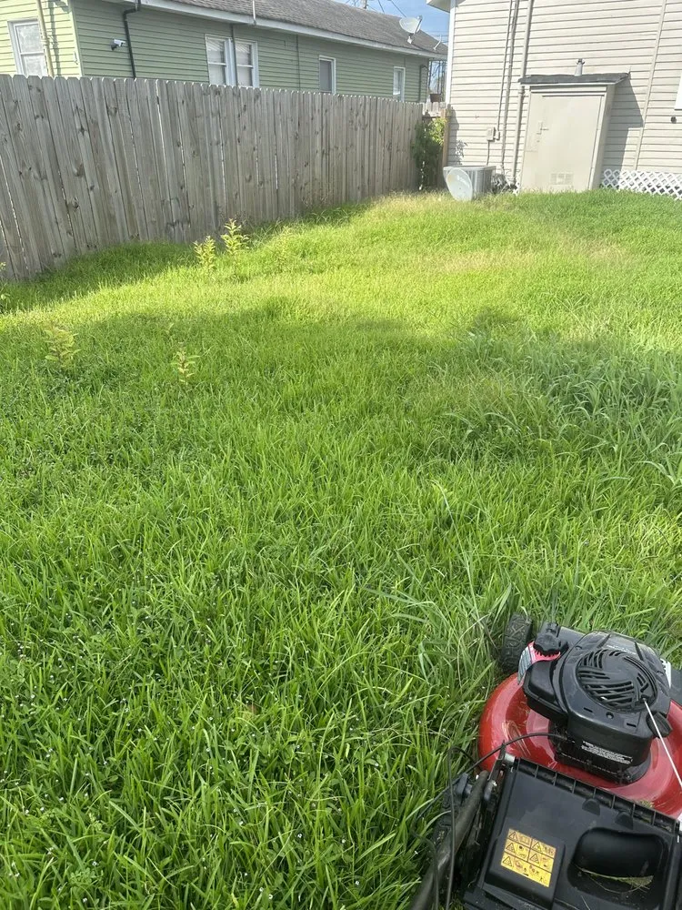 Top-rated outdoor landscaping experts serving Marrero, LA - Fully Involved Lawn And Outdoor Services