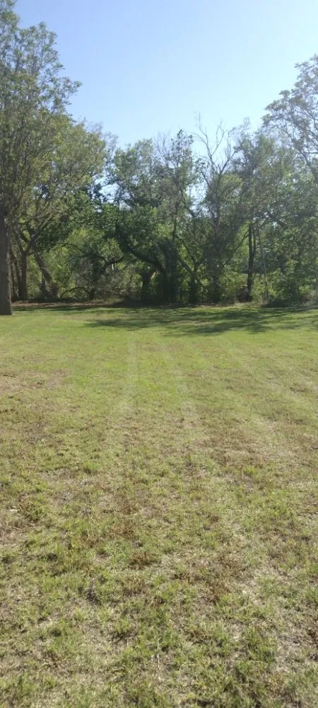 Local lawn mowing service experts serving Sayre, OK - Fulton Lawn Care & Tree Services