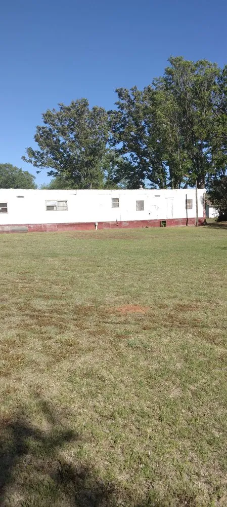 Expert garden landscaping experts serving Sayre, OK - Fulton lawncare & small engine repair