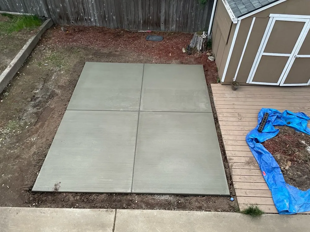 Custom yard maintenance in Seattle, WA by Fusion Concrete