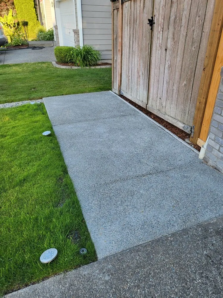 Affordable yard maintenance in Seattle, WA by Fusion Concrete