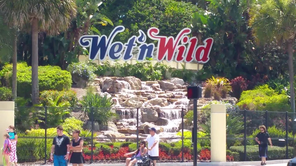 Expert lawn mowing service experts serving Winter Park, FL - FWG Designs