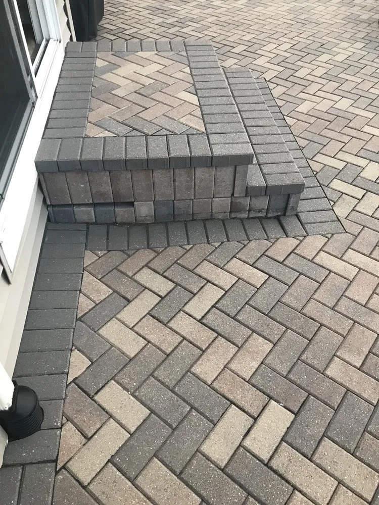 Trusted outdoor landscaping in Aurora, IL by G & A Landscaping