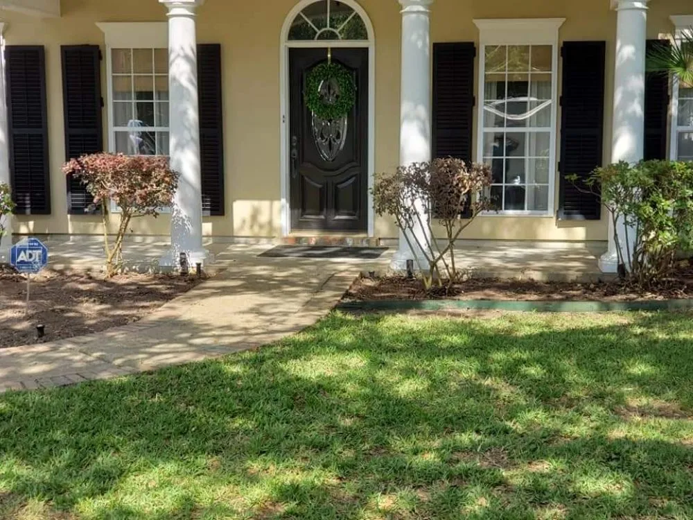 Local lawn care service with custom design in Scott, LA by G & C Lawn & Landscaping