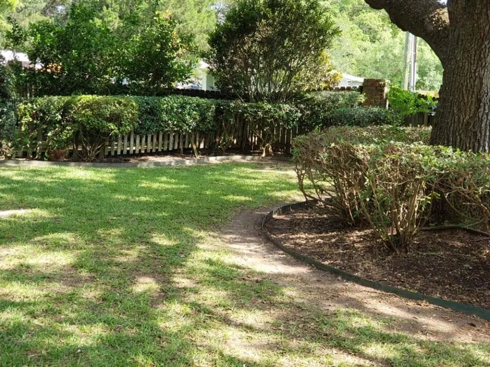 Local residential landscaping experts serving Scott, LA - G & C Lawn & Landscaping