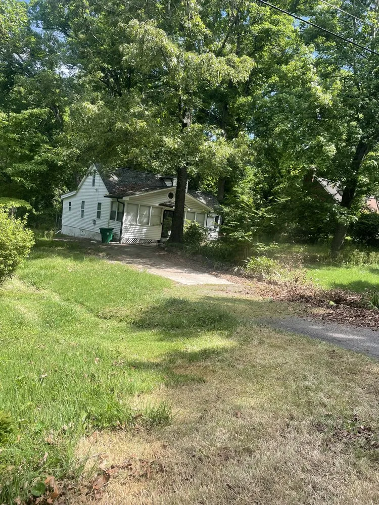 Professional outdoor landscaping near you in Ellenwood, GA by G & C Property Management