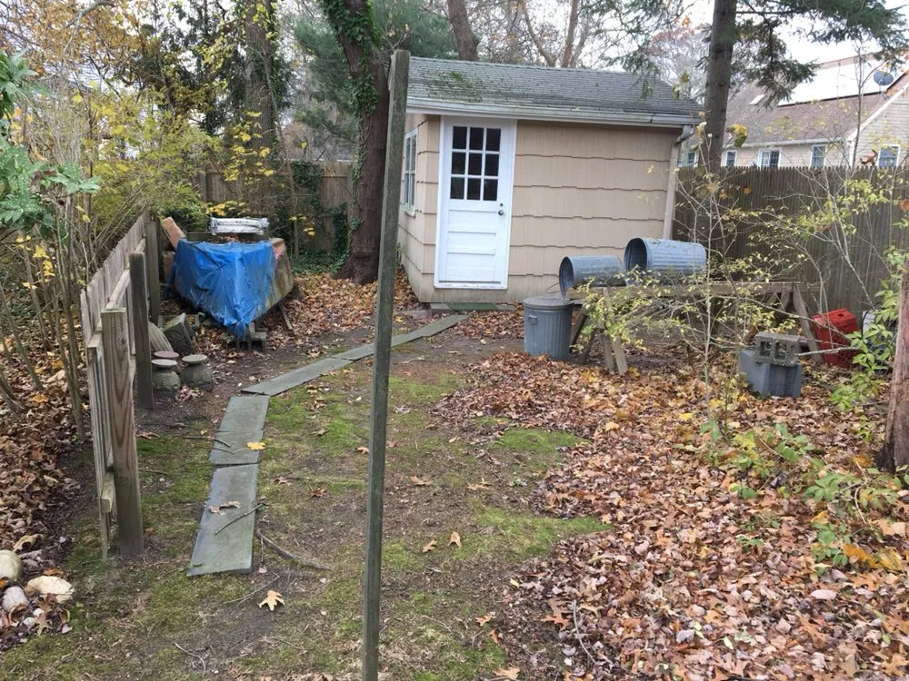 Expert lawn mowing service experts serving Port Jefferson Station, NY - G & E Landscaping