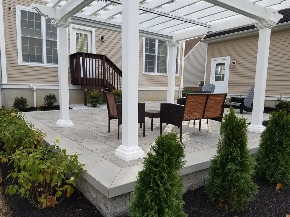 Reliable lawn care service in Columbus, NJ - G & G Landscaping Construction