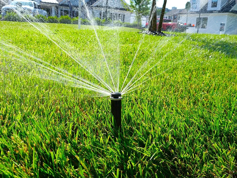 Custom lawn care service in Columbus, NJ - G & G Landscaping Construction