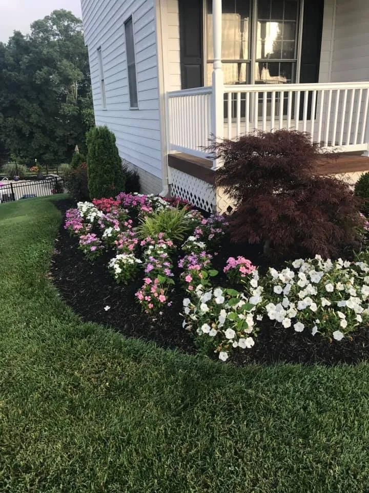 Expert lawn mowing service in Mount Airy, MD by G & G Landscaping