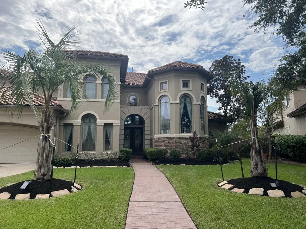 Affordable yard cleanup service in Needville, TX - G & G Landscaping