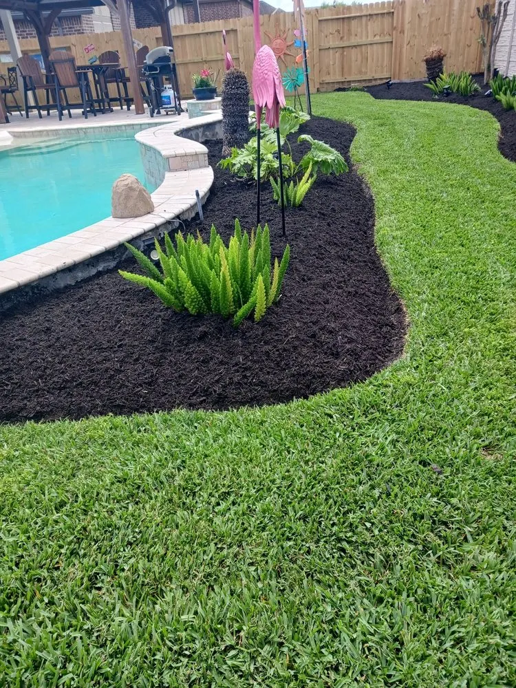 Expert garden landscaping in Needville, TX by G & G Landscaping