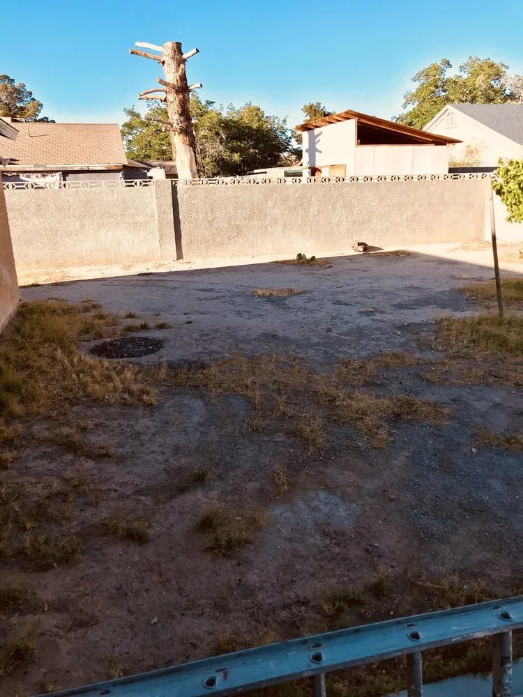 Top-rated yard cleanup service for homes in North Las Vegas, NV by G & G Landscaping