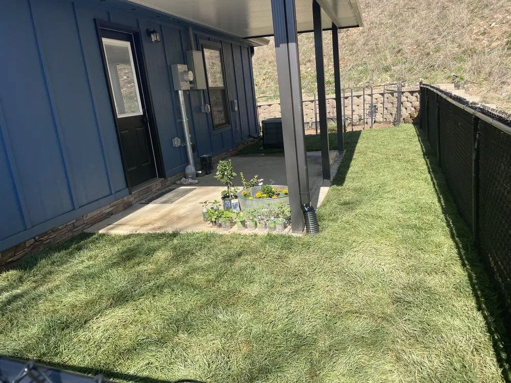 Reliable yard maintenance in Spring Hill, TN by G & G Landscaping