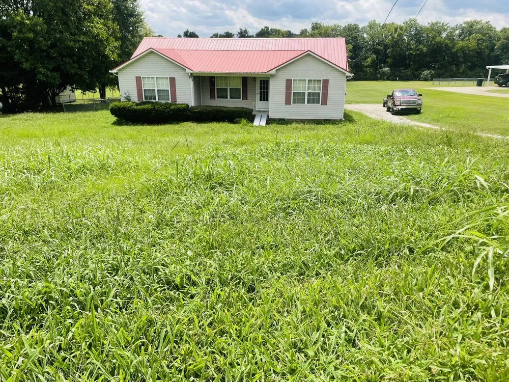 Custom landscaping services in Spring Hill, TN by G & G Landscaping