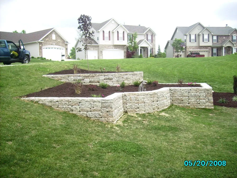 Custom lawn mowing service experts serving Imperial, MO - G & G Lawn Care & Tree Service