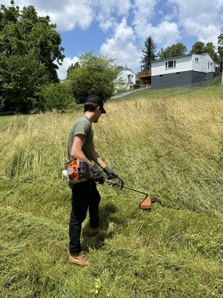 Affordable yard maintenance for beautiful yards across Johnson City, TN - G & G Lawncare and Home Improvements