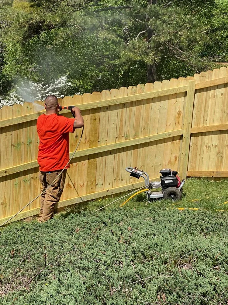 Top-rated lawn mowing service in Johnson City, TN - G & G Lawncare and Home Improvements