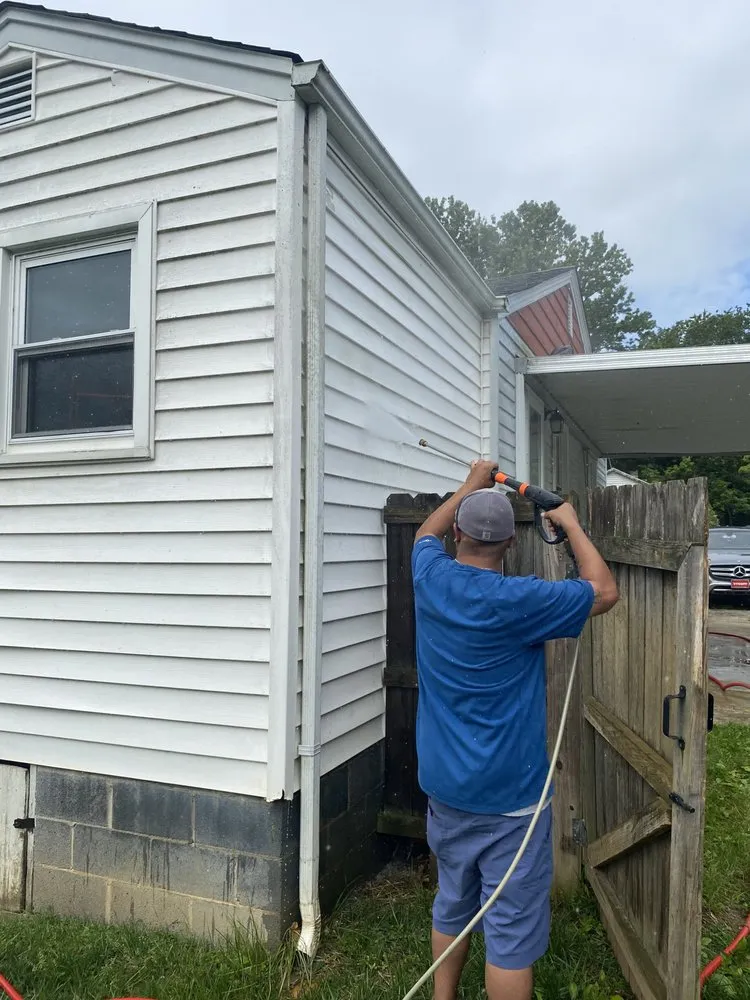 Affordable outdoor landscaping experts serving Johnson City, TN - G & G Lawncare and Home Improvements