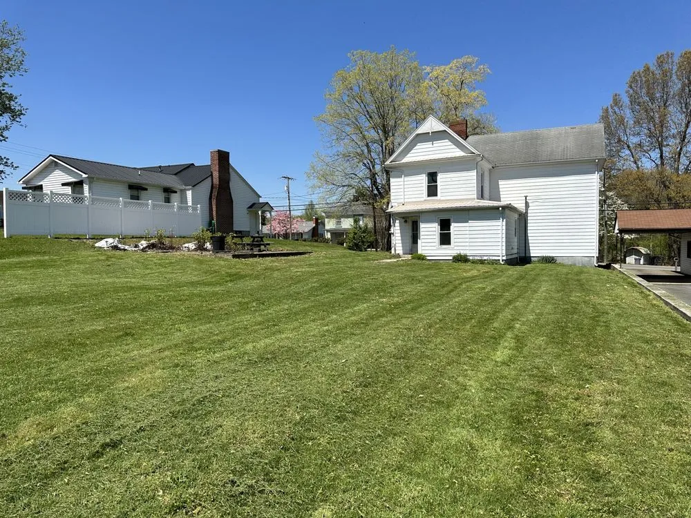 Top-rated residential landscaping in Johnson City, TN - G & G Lawncare and Home Improvements