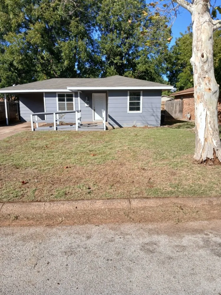 Top-rated garden landscaping for outdoor upgrades in Wichita Falls, TX by G & G Mowing