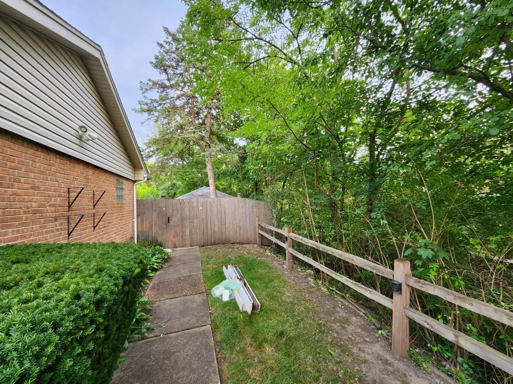 Local landscaping services experts serving Palatine, IL - G & G's Greenery