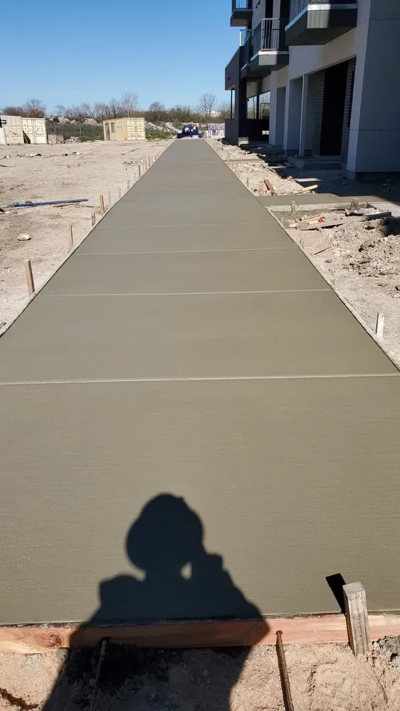 Expert yard maintenance for homes across Austin, TX - G & I Concrete and Tree Lawn Services