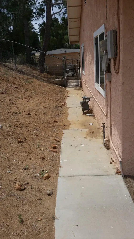 Trusted yard maintenance in Corona, CA - G & J Landscaping