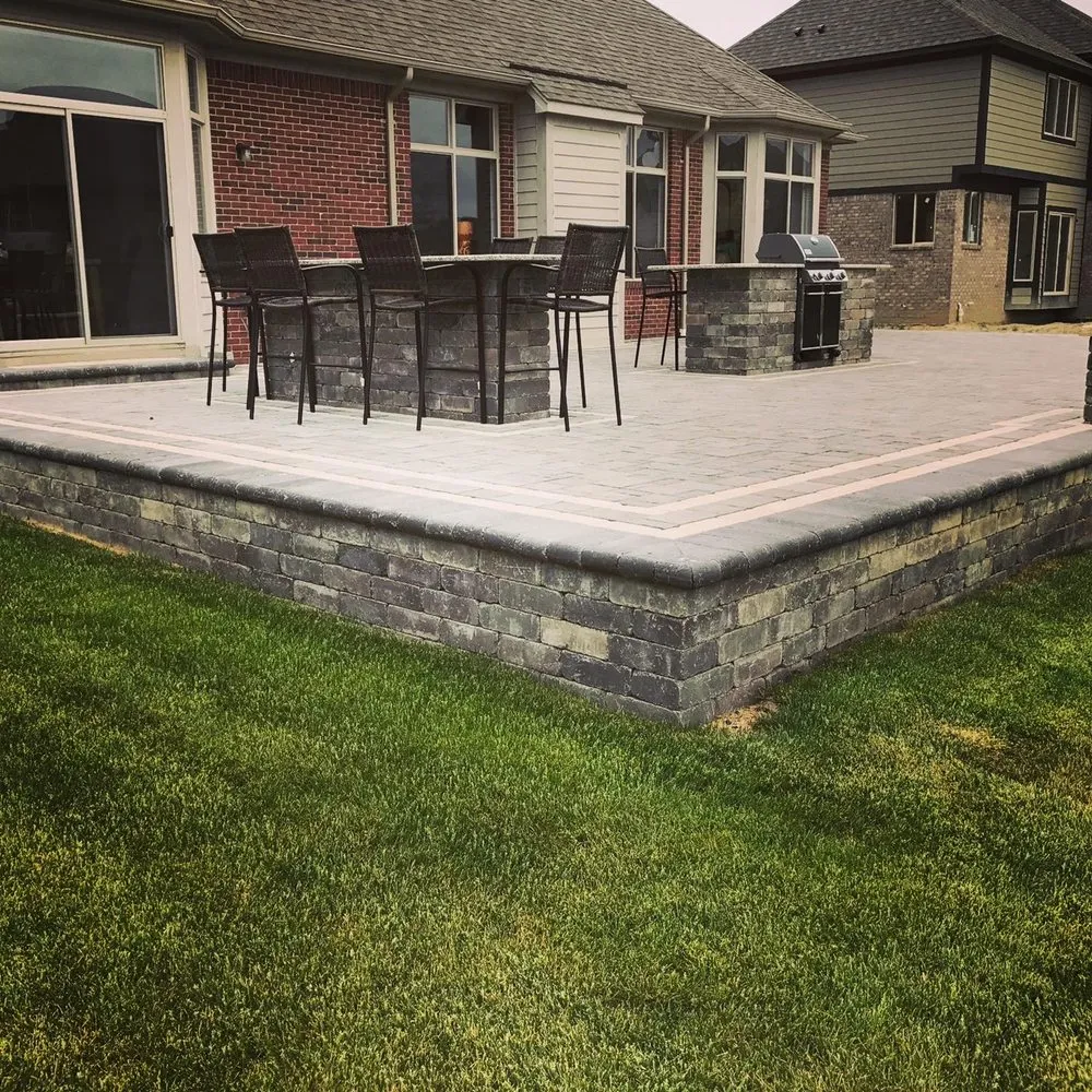 Custom landscaping services experts serving Macomb, MI - G & K Construction