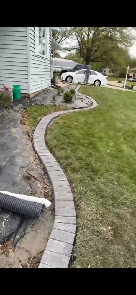 Local landscape design in Mapleton, IL - G & R Services