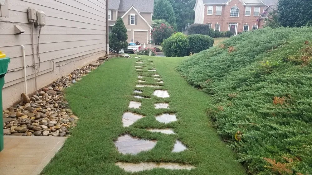Professional lawn care service in Dunwoody, GA by G & S Designs