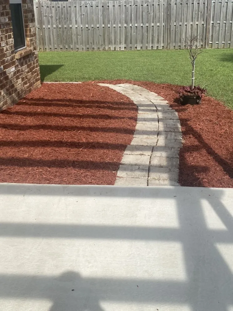 Custom landscape design in Foley, AL - G & T Lawncare Service
