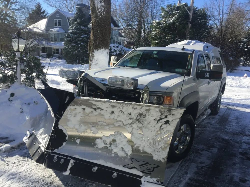 Local yard maintenance experts serving White Plains, NY - G A G Landscaping