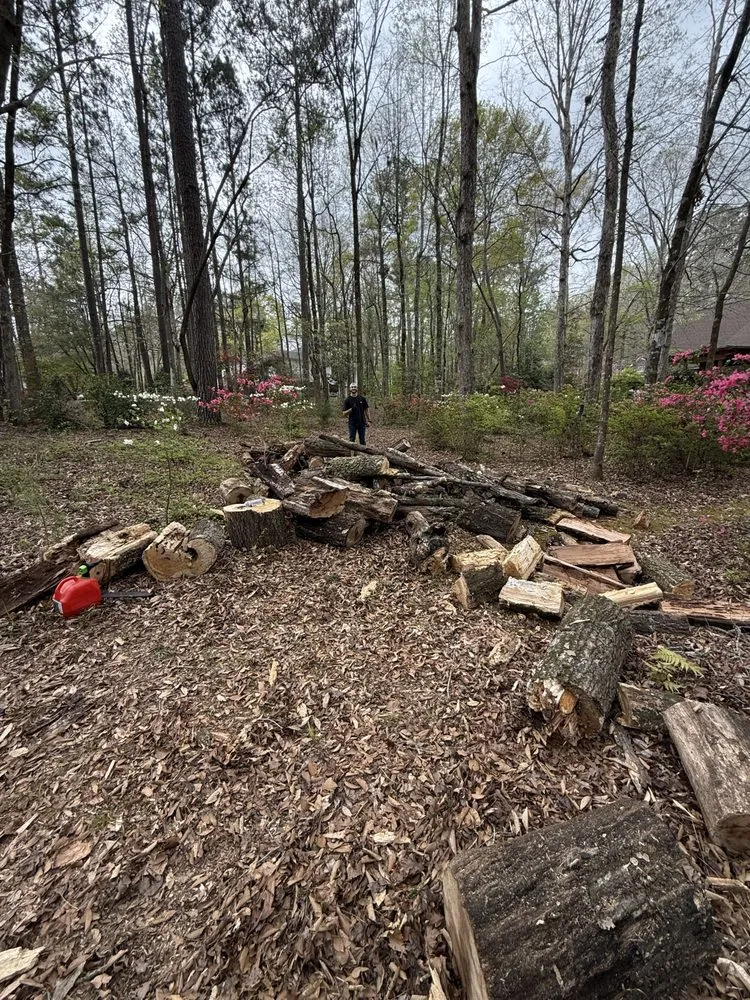 Custom outdoor landscaping in Auburn, AL by G and C Services