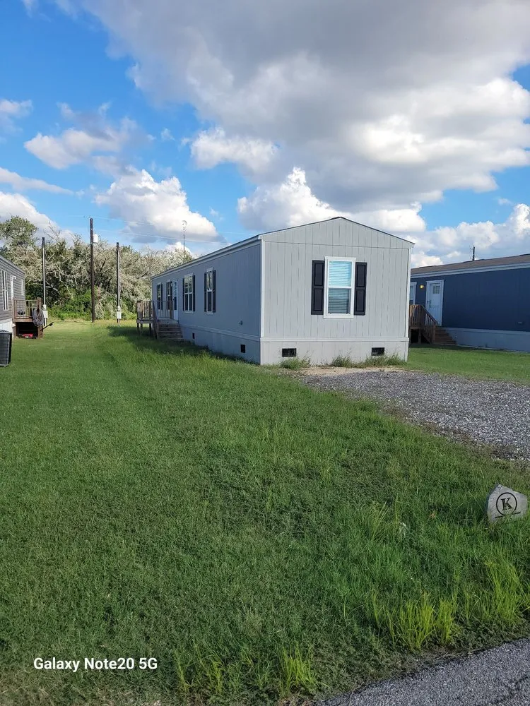 Professional lawn care service in Giddings, TX by G and T Lawn and Handyman Services