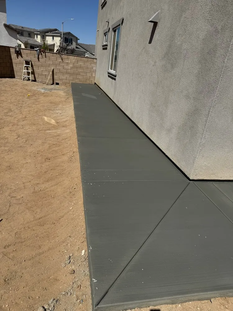 Local lawn care service in Victorville, CA - G concrete & landscaping