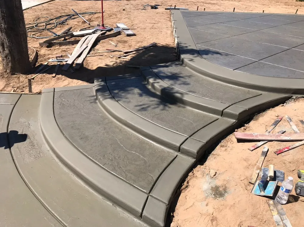 Affordable lawn care service in Victorville, CA by G concrete & landscaping