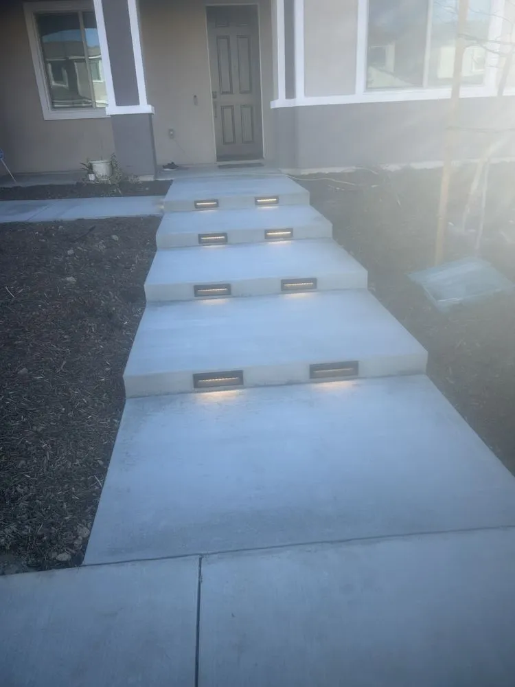 Local yard cleanup service for beautiful yards in Victorville, CA by G concrete & landscaping