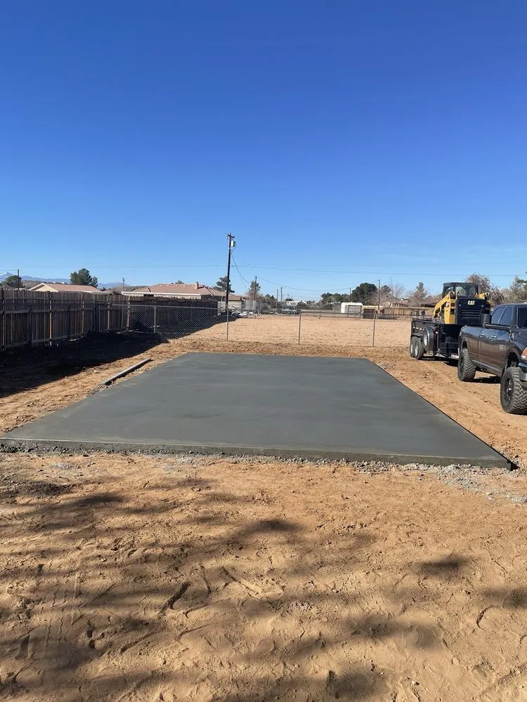 Affordable yard cleanup service in Victorville, CA by G concrete & landscaping