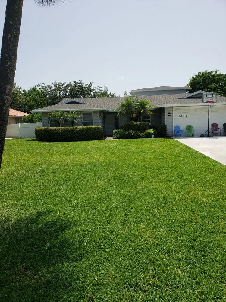 Trusted yard maintenance in Boca Raton, FL - G D Property Maintenance