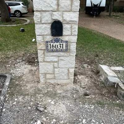 G H Masonry Service Logo