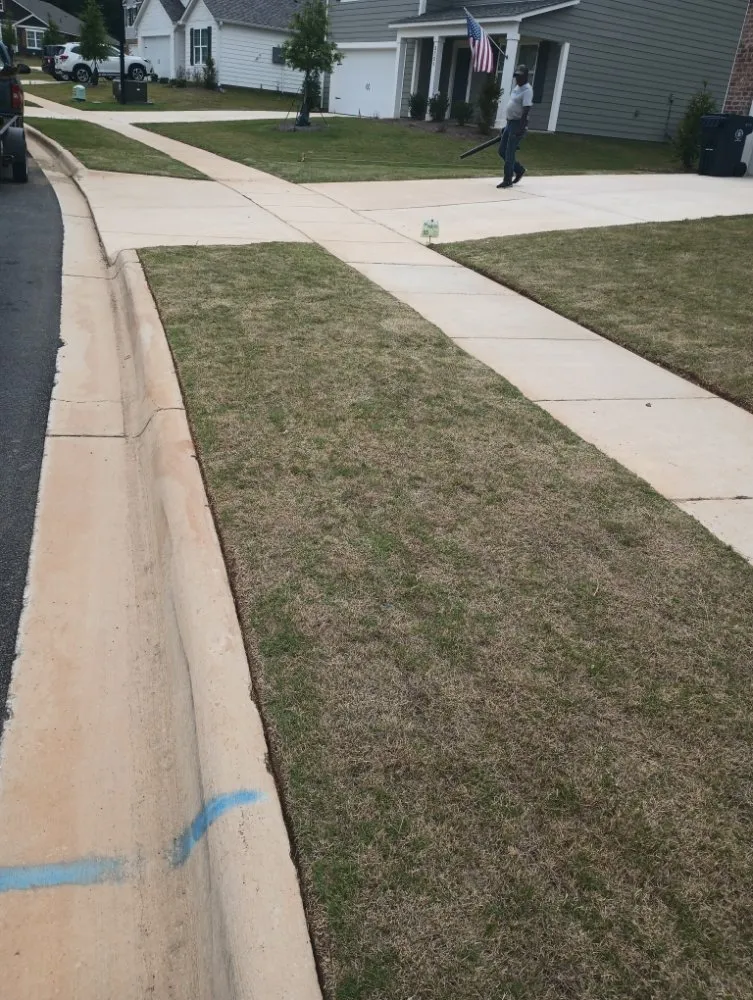 Top-rated residential landscaping in Northport, AL - G Jones Property Services