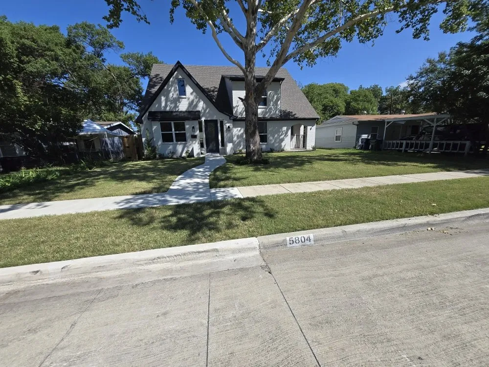 Reliable lawn mowing service in Fort Worth, TX by G Landscaping Services