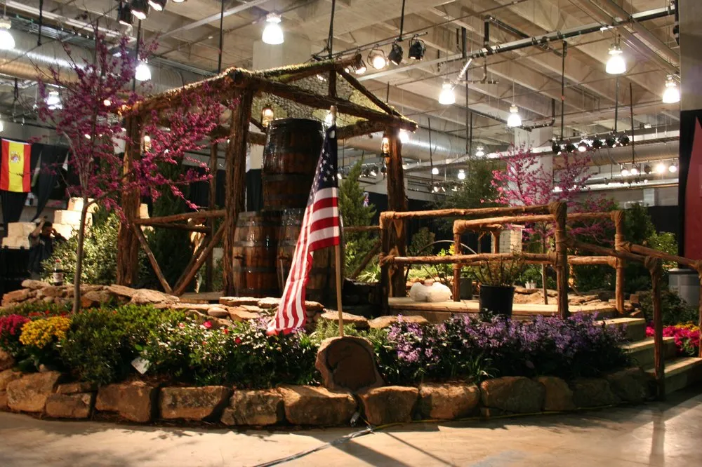 Custom lawn mowing service for beautiful yards across Fort Worth, TX - G T Landscape Service