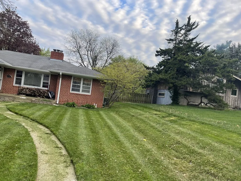 Local garden landscaping in Saint Joseph, MO - G &T Lawn Care